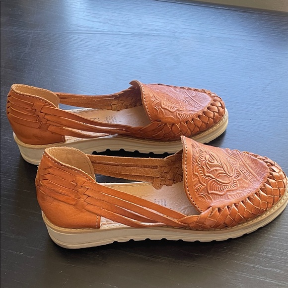 Women's Orange Leather Shoes - Picture 5 of 5